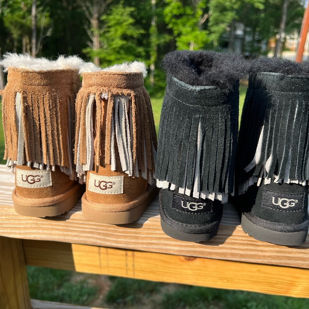 FLASH SALE!!!   TODDLER UGGS.